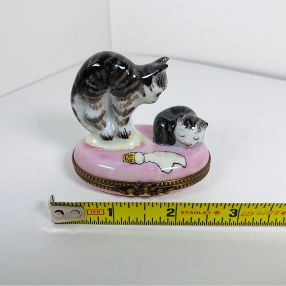 Limoges Trinket Box - Rochard Limoges Porcelain Cat Kitten and Spilt Milk Box - Picture 10 of 13